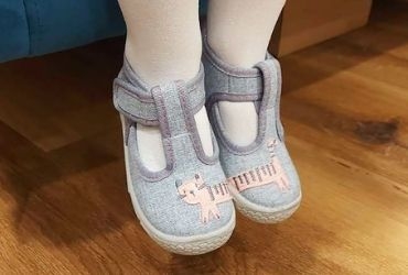 Buty do nauki zakładania – pierwsze buciki dla Twojego maluszka.